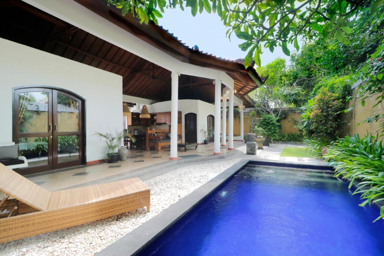 Singgah Villas Seminyak ภายนอก รูปภาพ