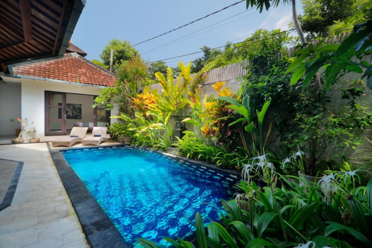 Singgah Villas Seminyak ภายนอก รูปภาพ