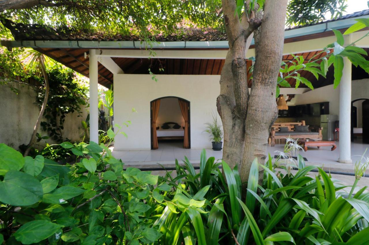 Singgah Villas Seminyak ภายนอก รูปภาพ