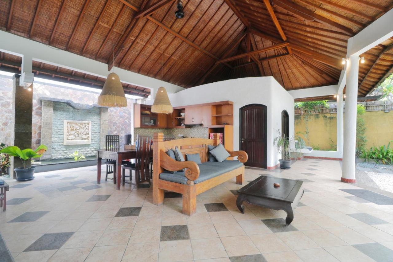 Singgah Villas Seminyak ภายนอก รูปภาพ