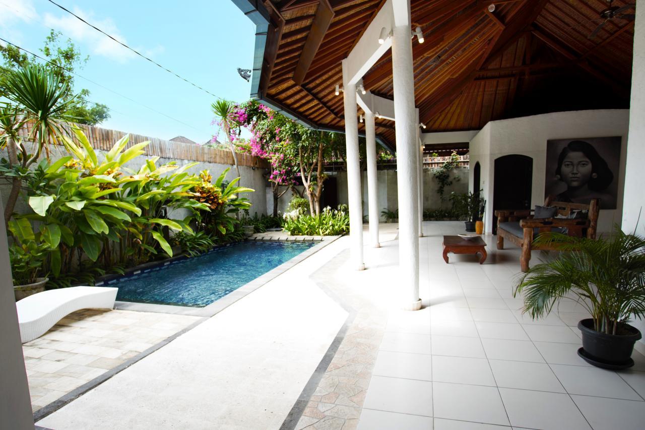 Singgah Villas Seminyak ภายนอก รูปภาพ